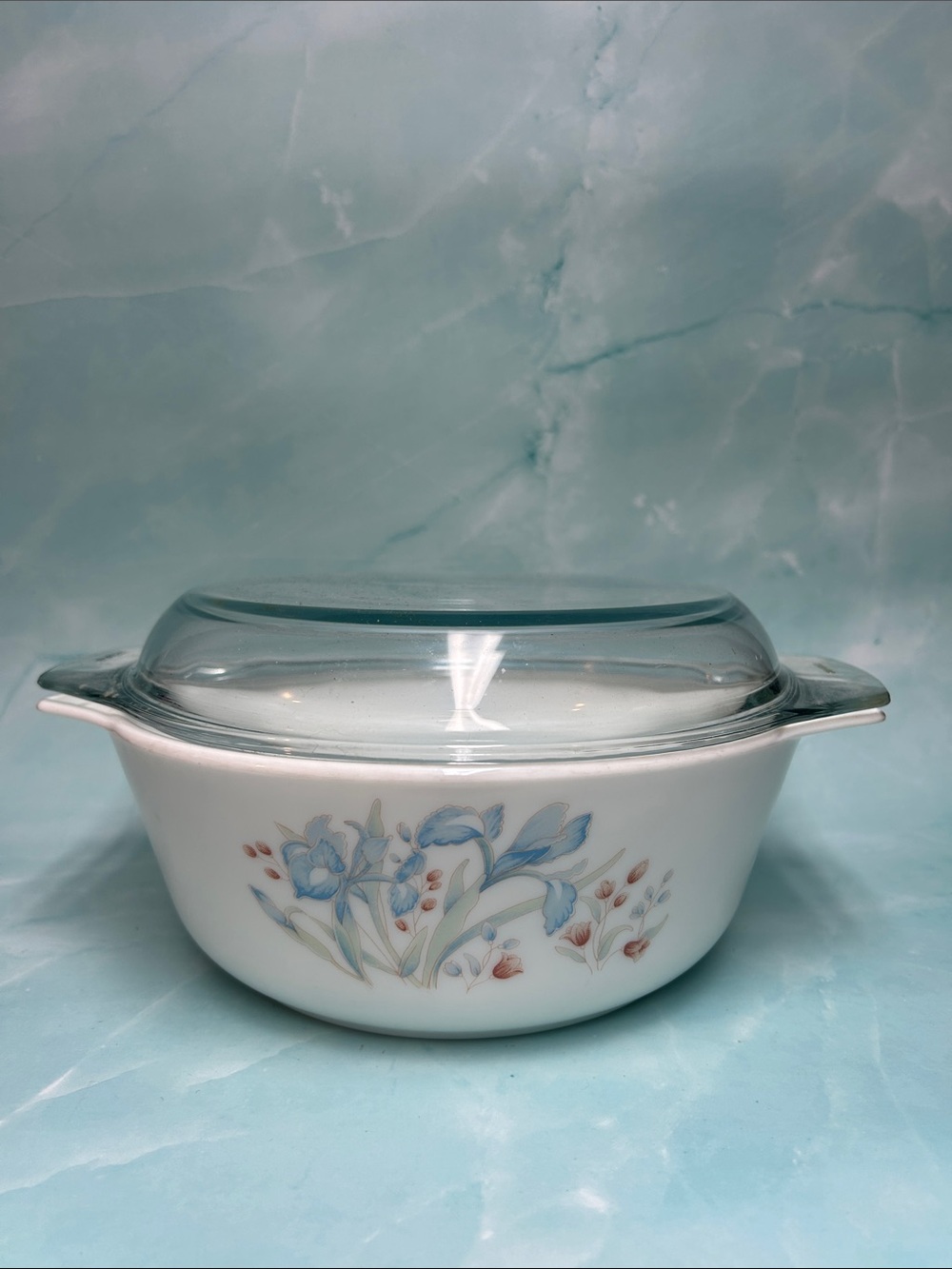 Pyrex England Blue Iris Casserole Dish with Lid 10 inches